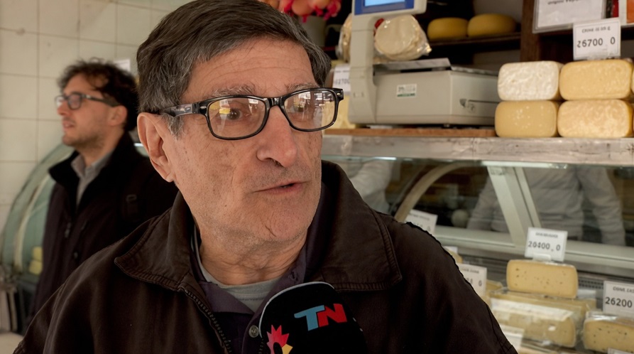 “Se almuerza y no se cena”: el duro testimonio de un jubilado durante un móvil de TN